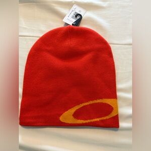NWT Oakley Orange and Yellow Beanie